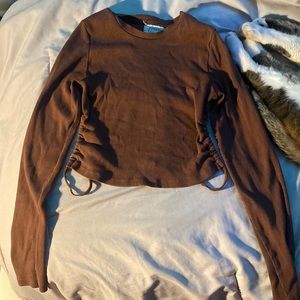 brown long sleeve crop top